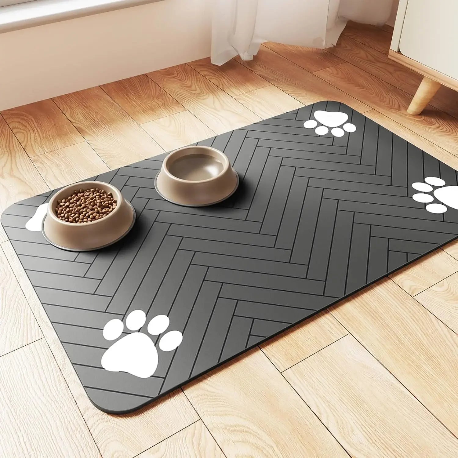 PetLuxe™ Mess-Free Silicone Feeding Mat – Waterproof Anti-Slip Food & Water Pad